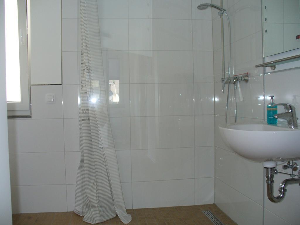 Ferienwohnung Rheinaue Keulen Buitenkant foto